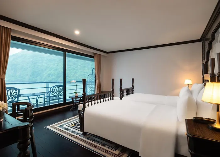 Khách sạn Era Premium Cruises
