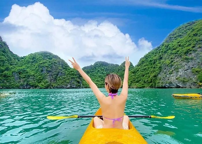 Khách sạn Era Premium Cruises Hạ Long