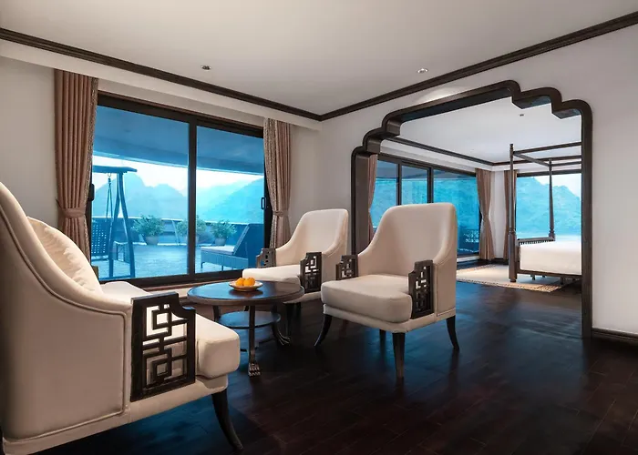 Khách sạn Era Premium Cruises